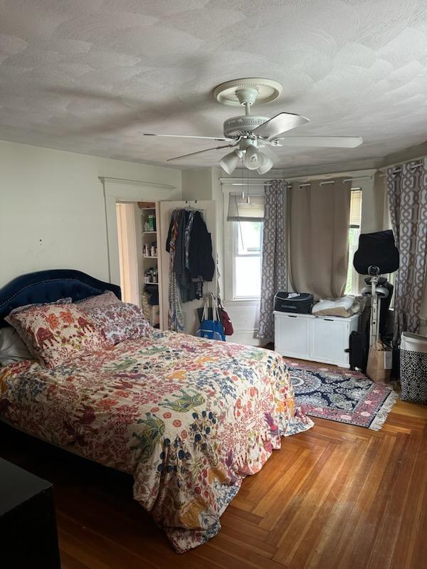 Private Room in 3Bed.1Bath