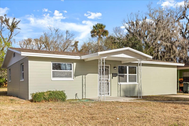 roommates in Undisclosed, Daytona Beach, FL 32114 LOCATION, LOCATION! Close to all Daytona has to offer, Affordable and Cozy Rental! (id. 36699) - cirtru.com