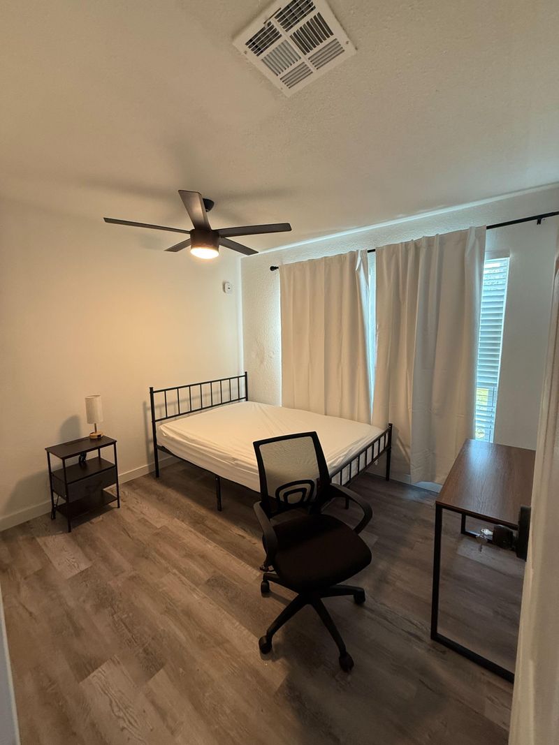 roommates in Undisclosed, Covington, GA 30016 Comfortable home in Brown Bridge Road |  Monthly Cleaning |  Secure coded rooms |  2.4 mi to CVS |  2.7 mi to Publix (id. 24176) - cirtru.com