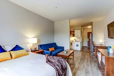 Don't Miss this STUDIO unit at the beautiful Hilltop Lofts in Rome, GA (id. 20325)