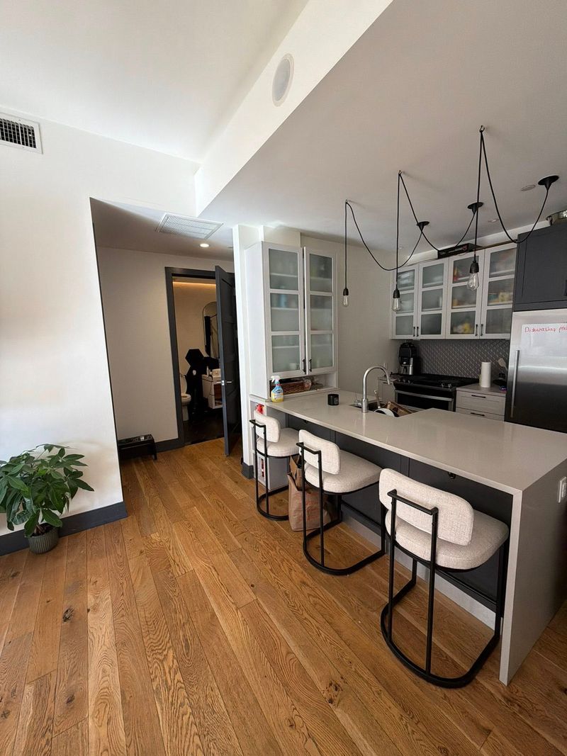roommates in New York City Entire Place 1Bed.1Bath - cirtru.com