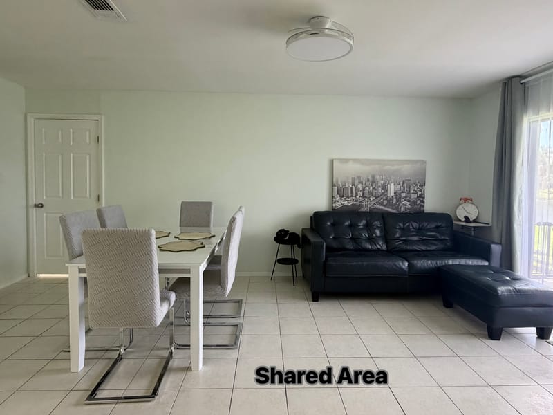 roommates in Coral Springs Private Room in 1Bed.1Bath - cirtru.com