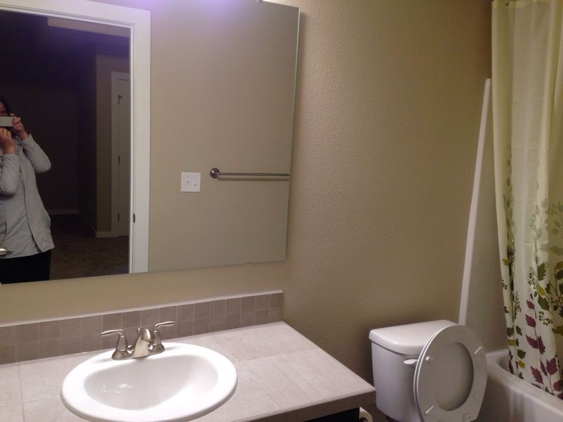 Private Large Bedroom for RENT