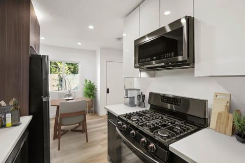 Entire Place 2Bed.1Bath