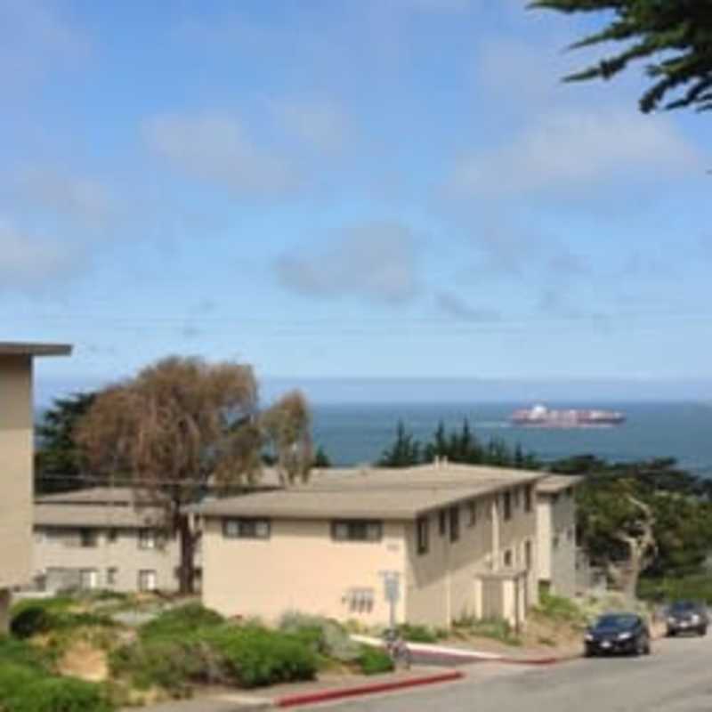Private Bedroom Above Baker Beach