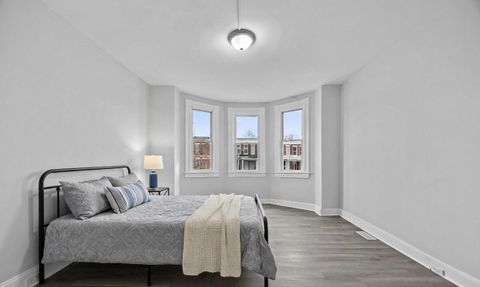 Live in Coppin Heights/Ash-Co-East (id. 26028)