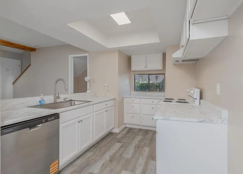 roommates in Bakersfield Private Room in 1Bed.1Bath - cirtru.com