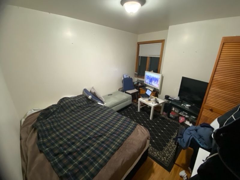 Private Room in 3Bed.1Bath