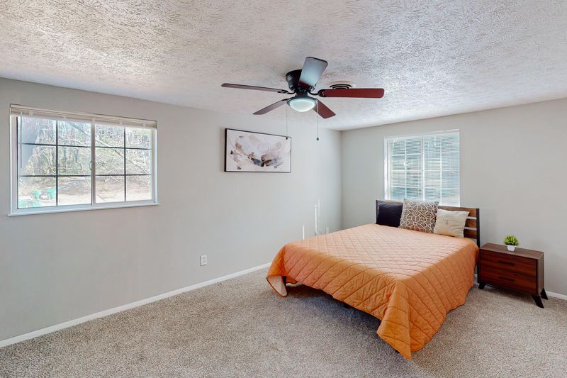 roommates in Undisclosed, Lithonia, GA 30058 Newly Renovated Stone Mountain House Close To Amenities & Public Transit (id. 9881) - cirtru.com