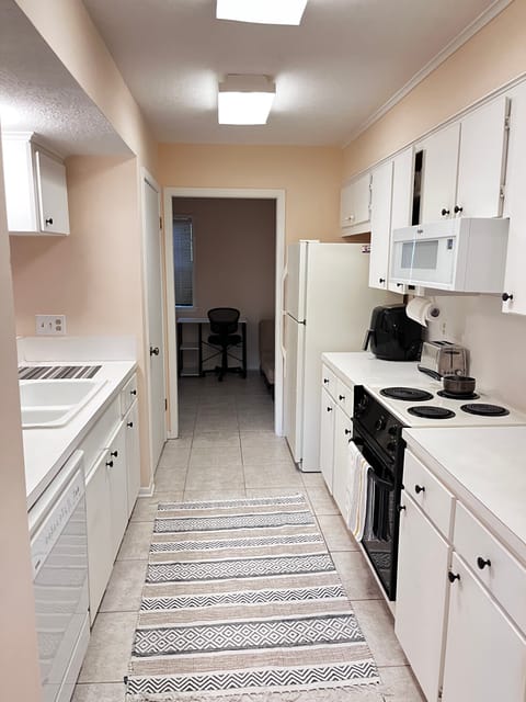 roommates in College Station Entire Place 2Bed.1Bath - cirtru.com