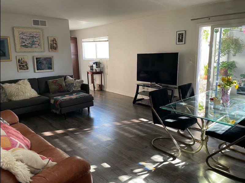 Private Room in 3Bed.2Bath