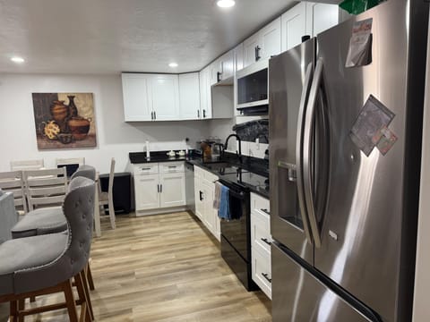 roommates in Undisclosed, Saratoga Springs, UT 84045 Saratoga Springs Home (id. 38849) - cirtru.com