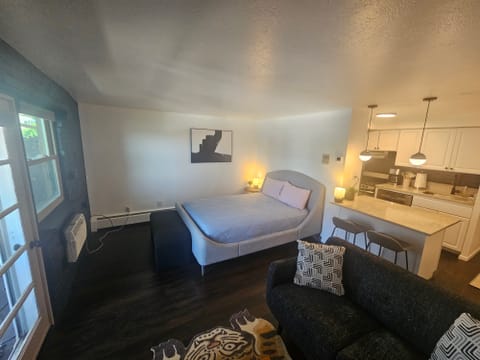 Entire Place 1Bed.1Bath
