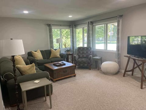 roommates in Charlevoix Entire Place 3Bed.2Bath - cirtru.com