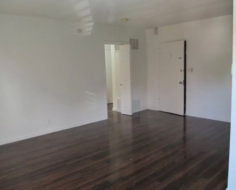roommates in West Hollywood Private Room in 2Bed.1.5Bath - cirtru.com