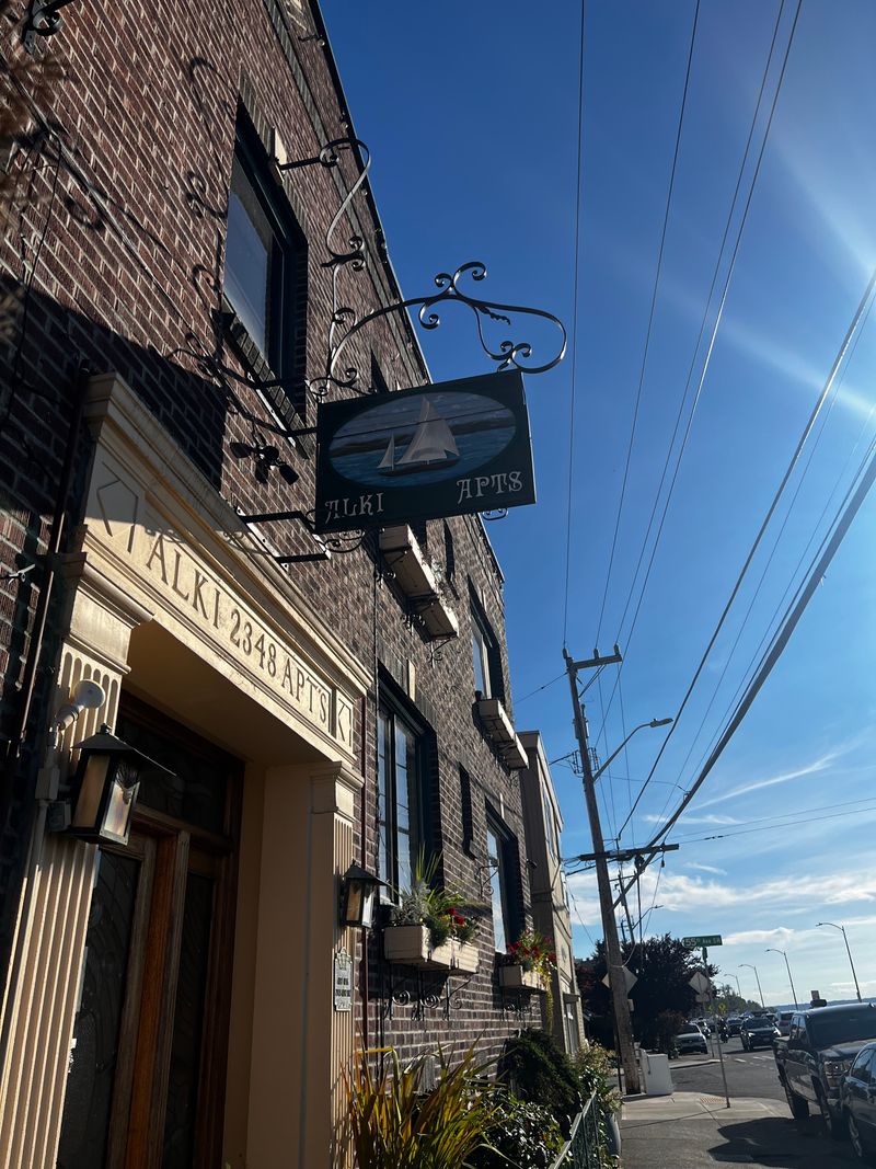 roommates in Seattle Entire Place 1Bed.1Bath - cirtru.com