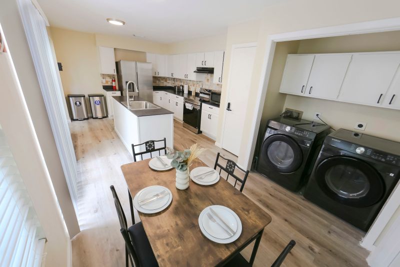 roommates in Undisclosed, Humble, TX 77338 Enjoy suburban tranquility while remaining minutes from George Bush Intercontinental Airport. With major highways, shopping, and dining just a short drive away, this home offers the perfect balance of peace and convenience. (id. 19939) - cirtru.com