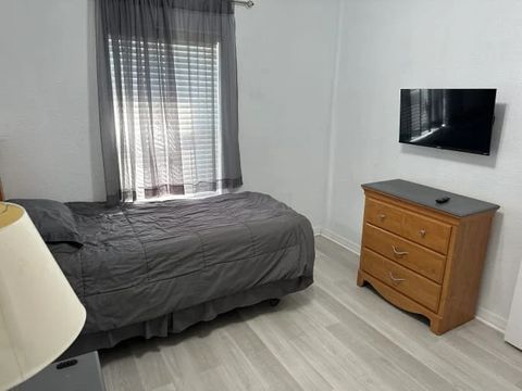 Private Room in 2Bed.2Bath