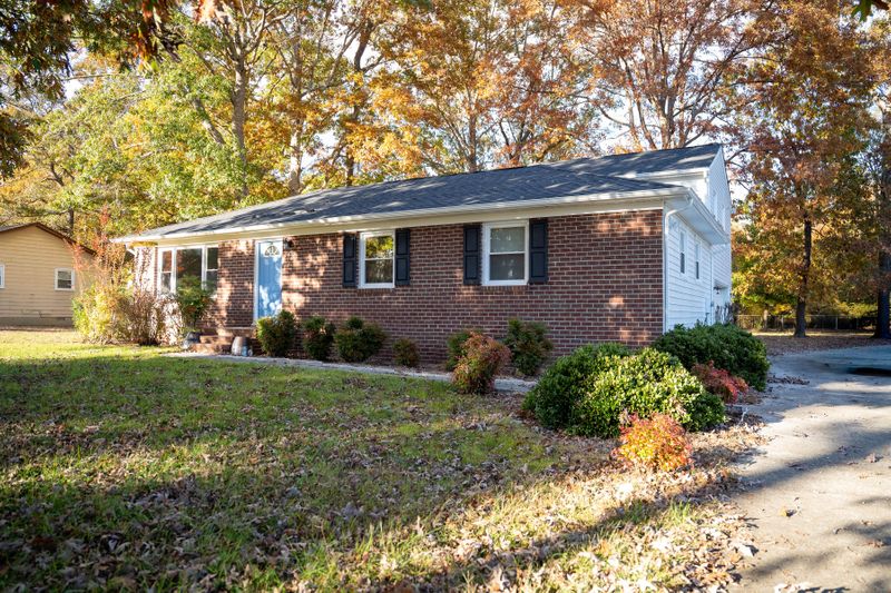 roommates in South Prince George Private Room in 4Bed.2.5Bath - cirtru.com