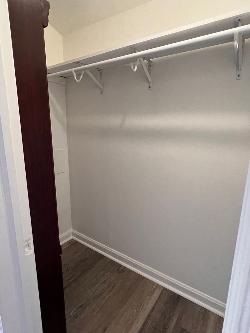 roommates in Falls Church Private Room in 1Bed.1Bath - cirtru.com