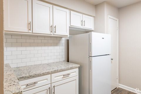 Private Room in 2Bed.1Bath