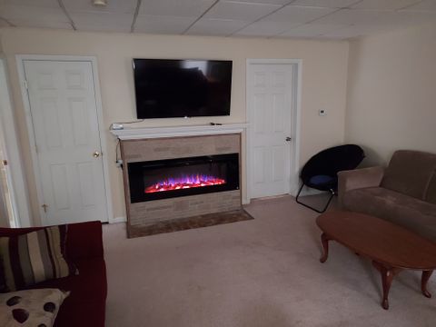 Private Room in 6Bed.1.5Bath