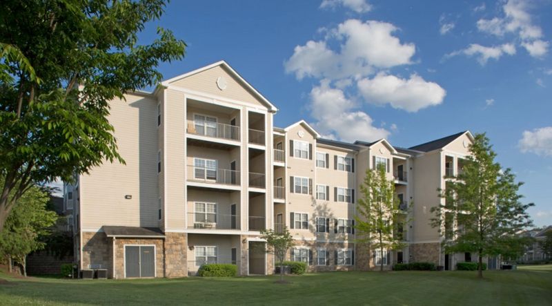 roommates in Fairfax Private Room in 2Bed.2Bath - cirtru.com