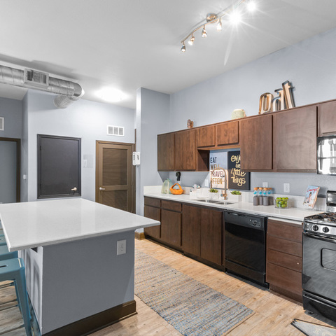 roommates in San Diego Private Room in 4Bed.4Bath - cirtru.com