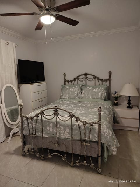Private Room in 2Bed.2Bath