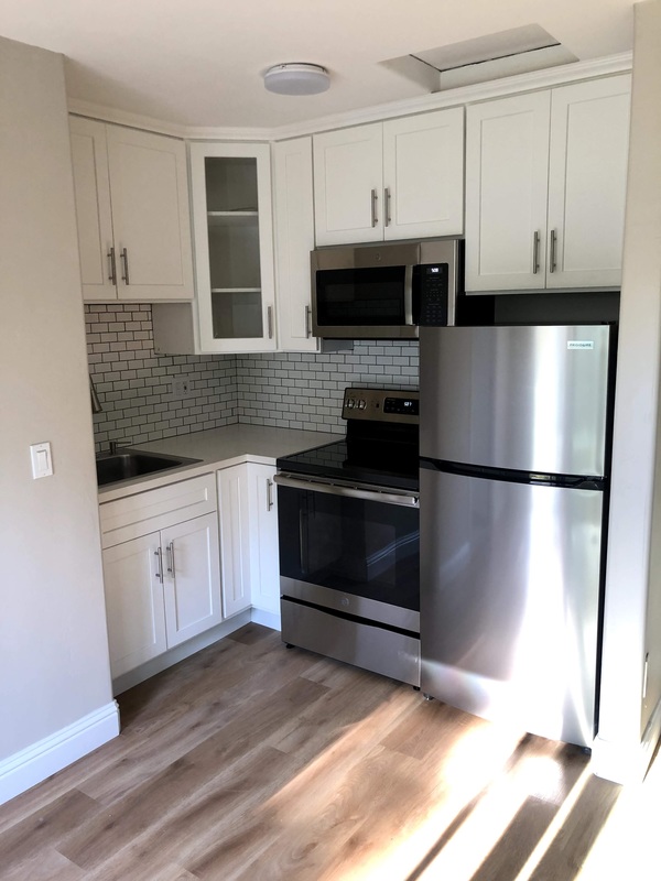 Modern Studio in Safe Neighborhood