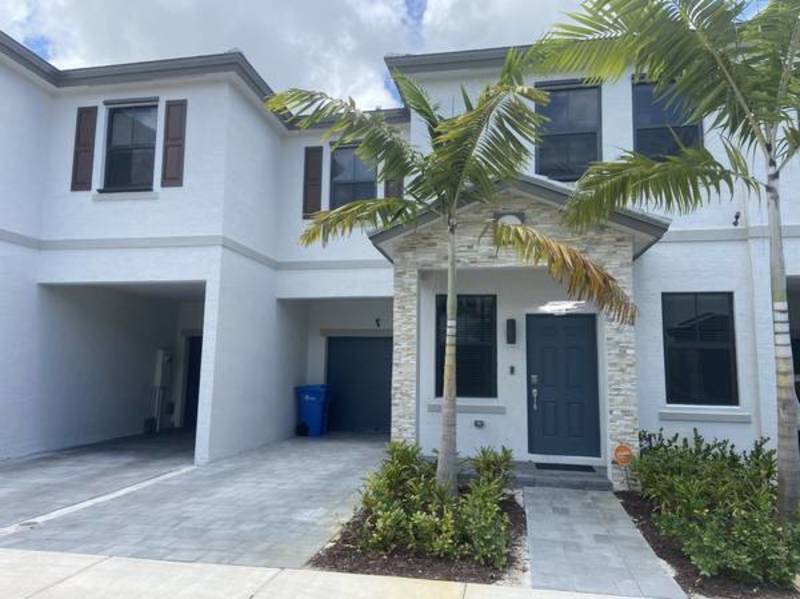 roommates in Fort Lauderdale Private Room in 3Bed.2Bath - cirtru.com