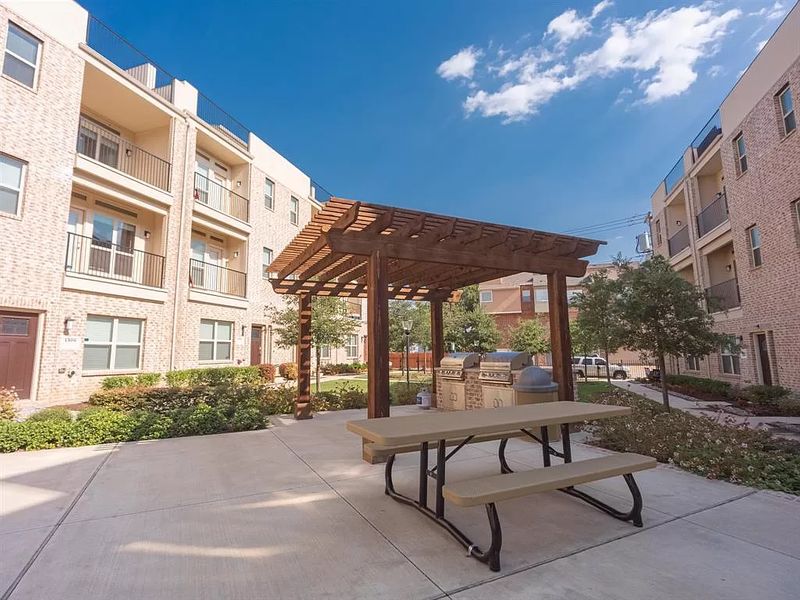 Entire Place 3Bed.3.5Bath