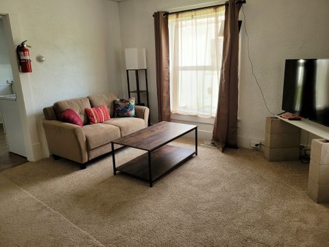 Entire Place 2Bed.1Bath