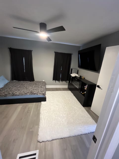 roommates in Undisclosed, Indianapolis, IN 46201 Clean and cozy modern Indianapolis retreat (id. 39790) - cirtru.com