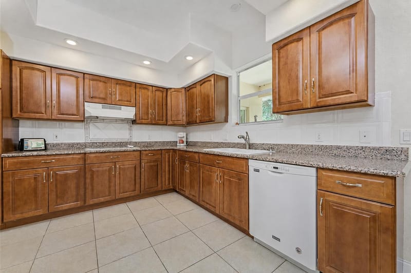 roommates in Undisclosed, North Port, FL 34287 Quiet, Beautiful & Spacious Home with a Peaceful Atmosphere (id. 41711) - cirtru.com