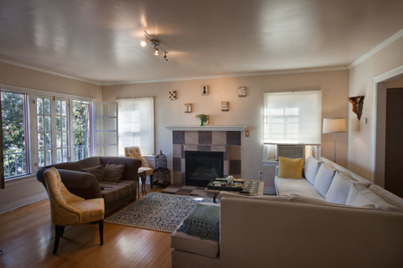 Private Room in 3Bed.1Bath