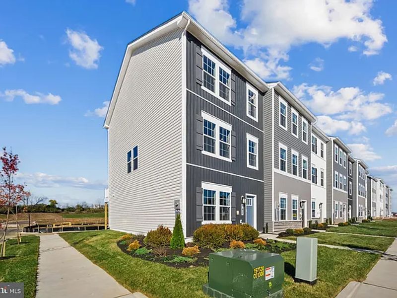 roommates in Charles Town Private Room in 2Bed.1Bath - cirtru.com