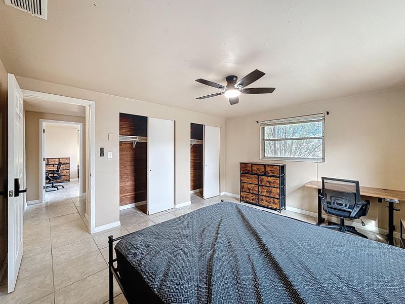 roommates in Undisclosed, Holiday, FL 34691 Holiday Lake Estates Home (id. 25708) - cirtru.com