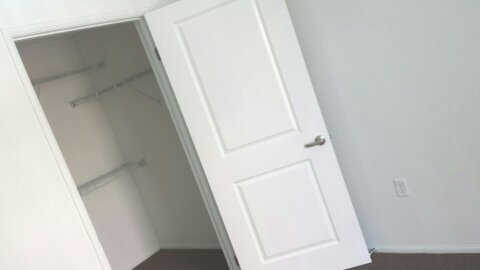 roommates in Irvine Pvt.Room,bath,patio,all incl.1250,i - cirtru.com