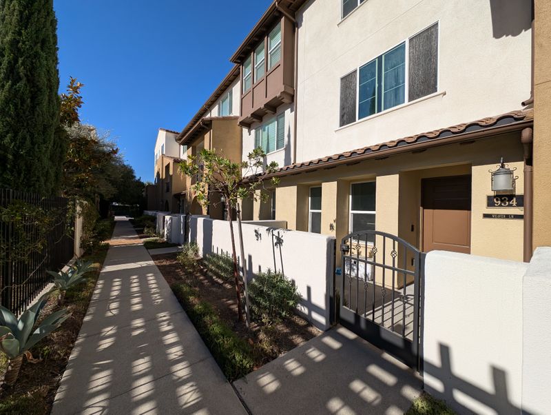 roommates in Anaheim Private Room in 3Bed.3.5Bath - cirtru.com