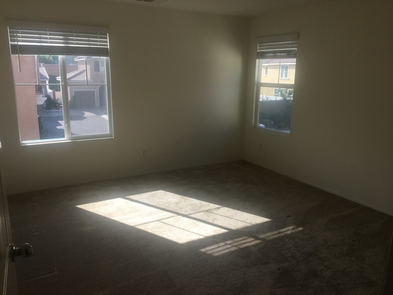 Private Room in 3Bed.3Bath
