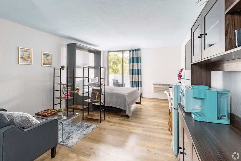 roommates in Lauderhill Private Room in 1Bed.1Bath - cirtru.com