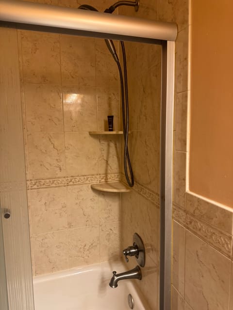 Private Room in 3Bed.2.5Bath