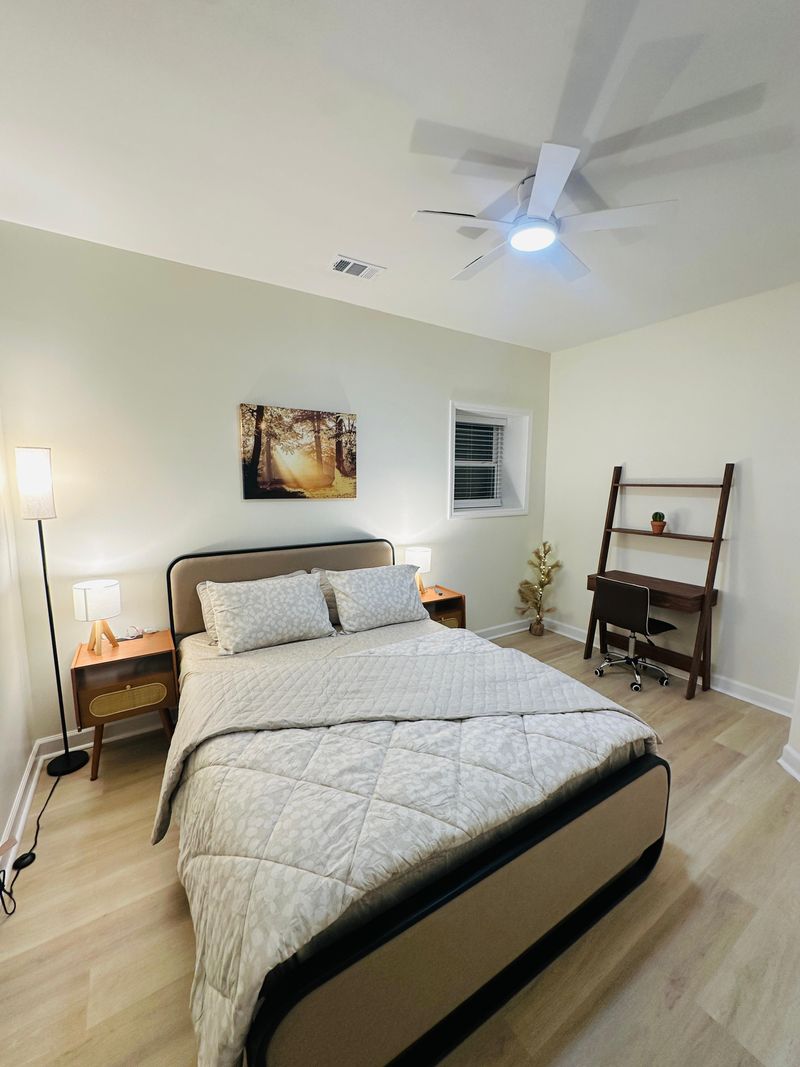 roommates in Undisclosed, College Park, GA 30337 Fully Furnished Modern Private Rooms | Utilities & Wi-Fi All Inclusive • In-House Washer & Dryer • Minutes to MARTA  • Near Downtown  & Airport (id. 18222) - cirtru.com