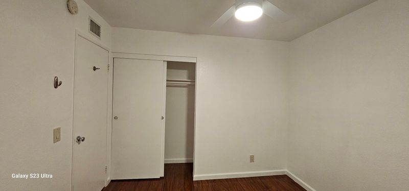 roommates in Corona Private Room in 2Bed.1Bath - cirtru.com