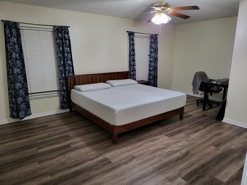 Private Room in 1Bed.1Bath