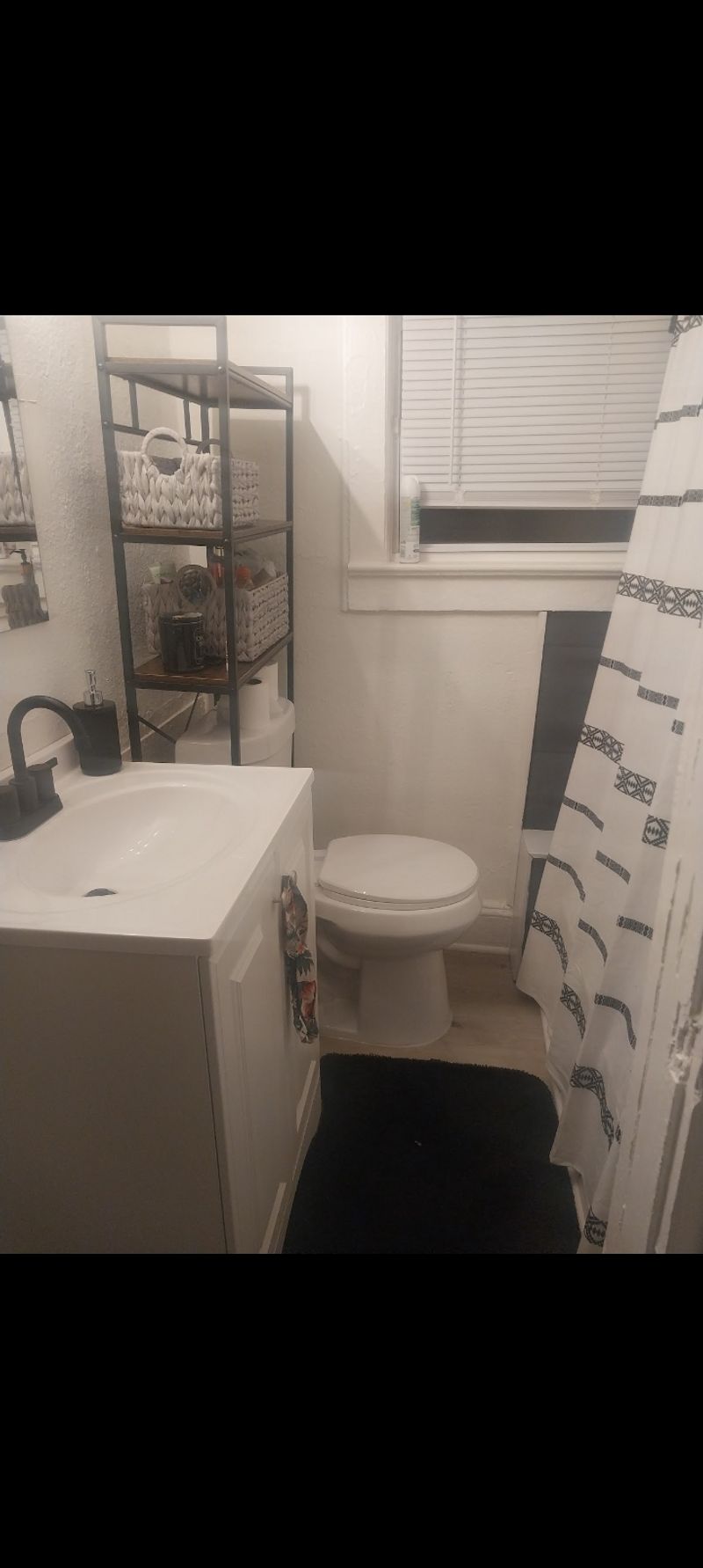 roommates in Salem Private Room in 2Bed.1Bath - cirtru.com