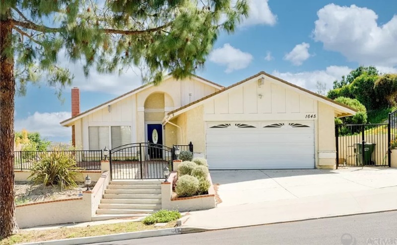 roommates in Thousand Oaks Private Room in 3Bed.2Bath - cirtru.com