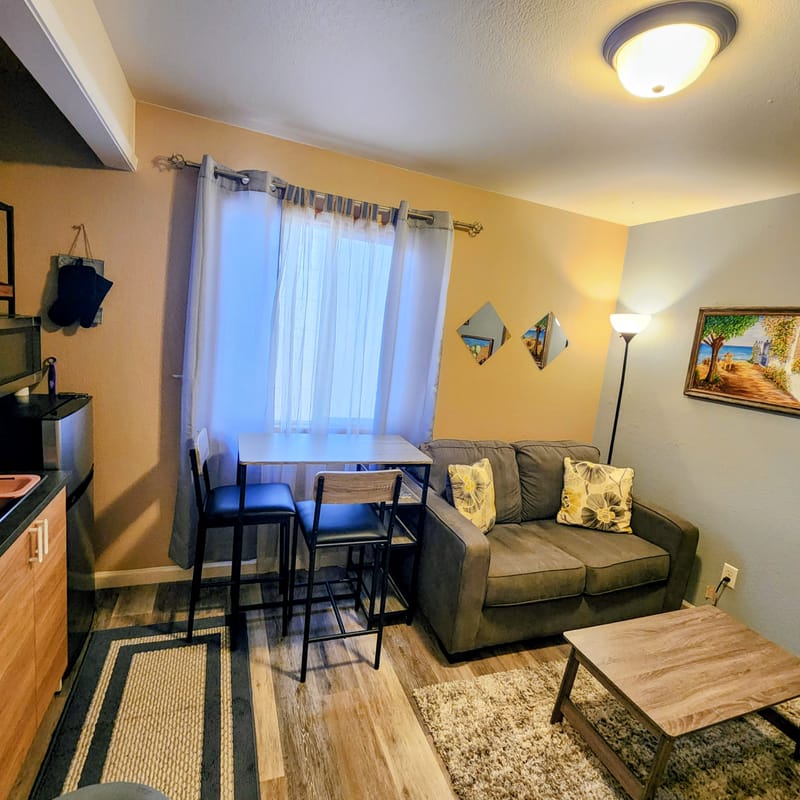 roommates in Loveland Entire Place 1Bed.1Bath - cirtru.com
