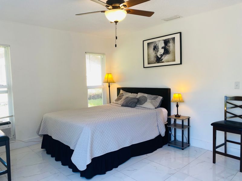 roommates in Hallandale Beach Room2Bed.2Bath - cirtru.com